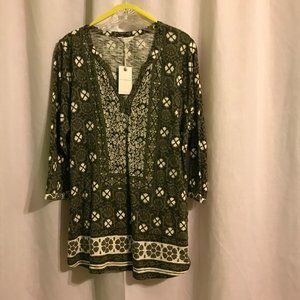 Lucky Brand cream and olive 3/4 sleeve blouse